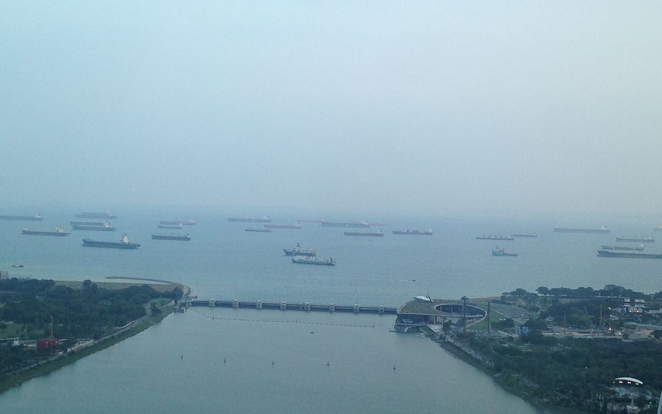 Marina Barrage & Coastal Views